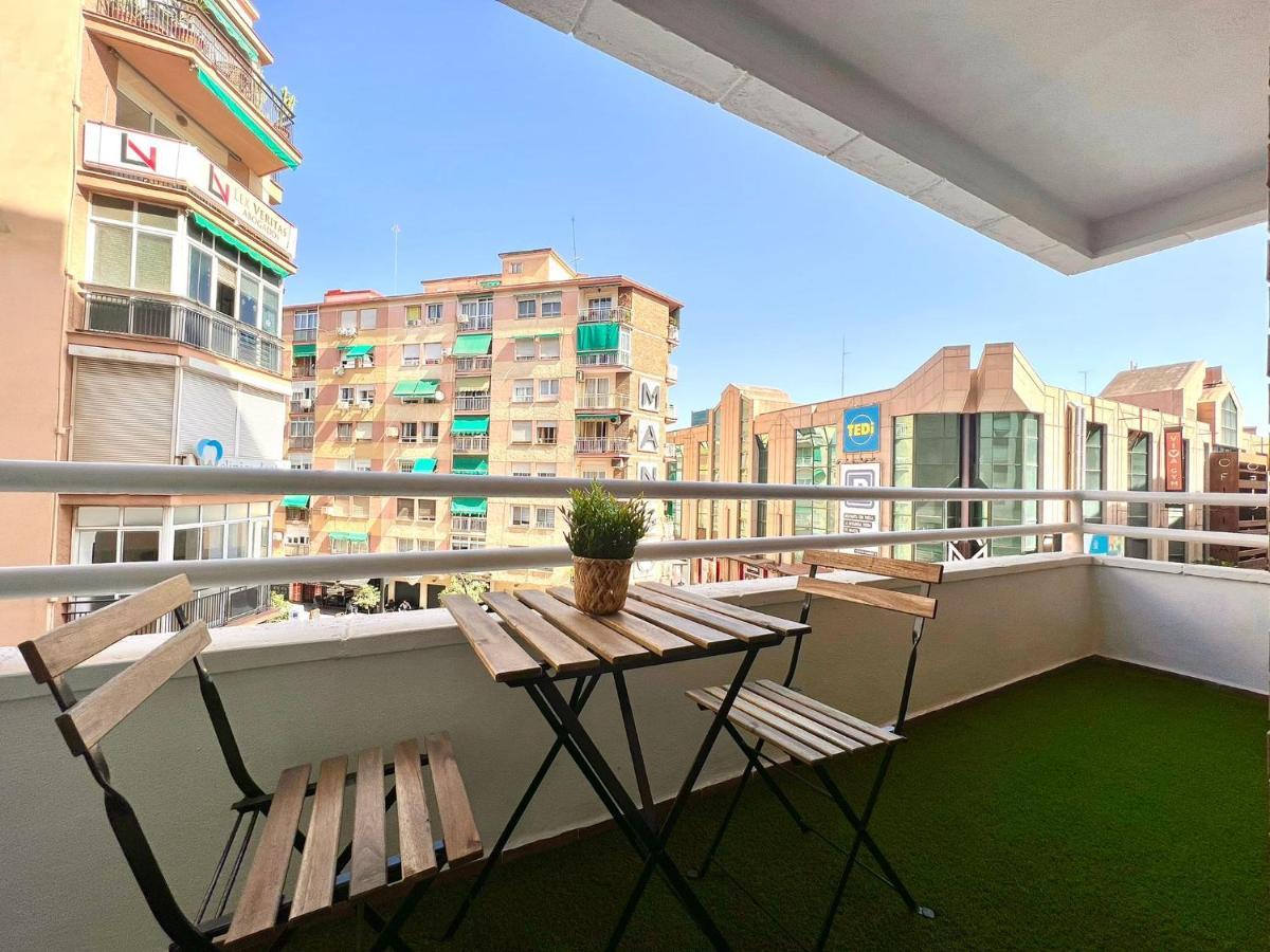Scala & Balcony By Ele Apartments Malaga Bagian luar foto
